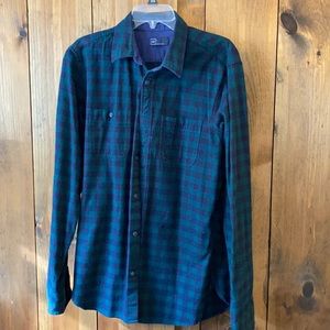 Gap Men’s button down long sleeve shirt